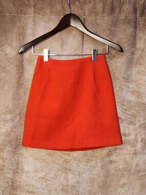 H&M Red Mini Skirt – Structured A-Line – Exposed Back Zipper – Size 2